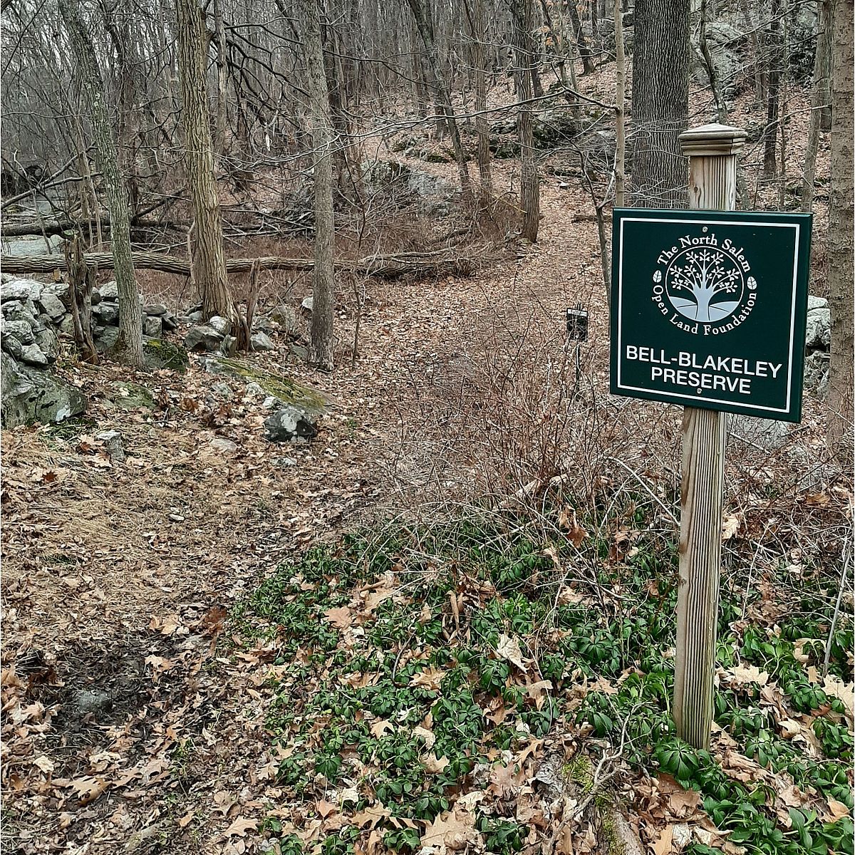 Bell-Blakeley Preserve sign and entrance